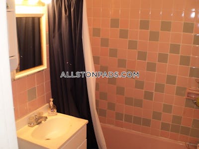 Allston 2 Bed 1 Bath BOSTON Boston - $2,850