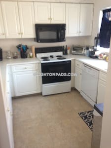 Brighton 3 Beds 2 Baths Boston - $3,850