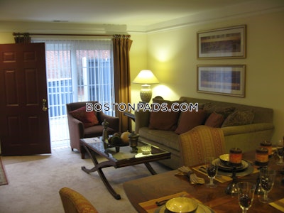 Waltham 2 Beds 1.5 Baths - $3,015
