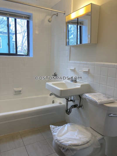 Cambridge 0 Bed 1 Bath CAMBRIDGE  Davis Square - $2,200