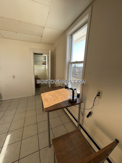 Mission Hill 3 Beds 1 Bath Boston - $4,000