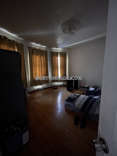 Mission Hill 3 Beds 1 Bath Boston - $4,100