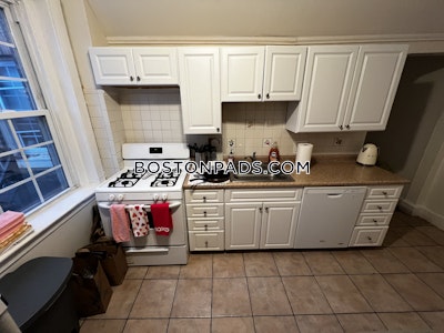 Brookline 3 Beds 1 Bath  Boston University - $4,900