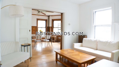 Brookline 7 Bed 3 Bath BROOKLINE- BOSTON UNIVERSITY $11,500  Boston University - $9,900