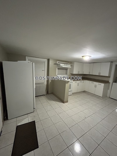 Newton 2 Beds 1 Bath  Newton Corner - $2,350