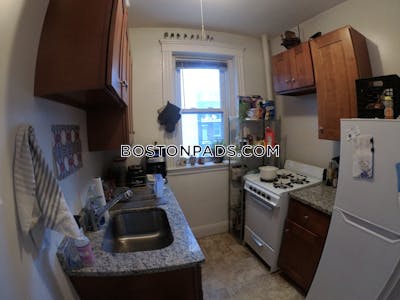 Allston 1 Bed 1 Bath Boston - $2,200 No Fee