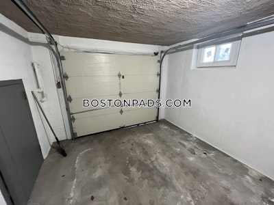 Brookline 3 Bed 1 Bath BROOKLINE  Brookline Hills - $3,900 No Fee