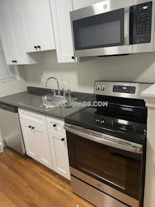 Somerville 0 Bed 1 Bath SOMERVILLE  Davis Square - $2,585 No Fee