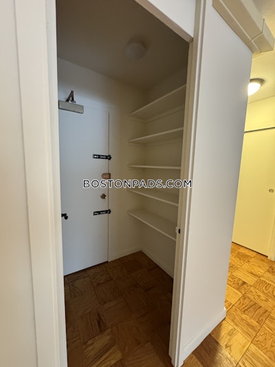 Brookline 3 Bed 2 Bath BROOKLINE- BOSTON UNIVERSITY $4,300  Boston University - $4,300