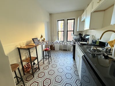 Fenway/kenmore 3 Beds 1 Bath Boston - $5,500 No Fee