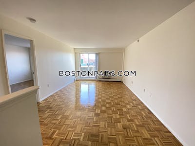 Brookline 2 Bed 1.5 Bath BROOKLINE- BOSTON UNIVERSITY $3,500 Boston University - $3,500 No Fee