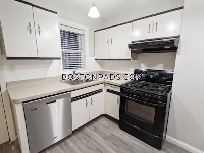 East Boston 3 Beds 2 Baths Boston - $4,150 No Fee