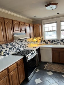 Brookline 3 Beds 1 Bath Brookline  Washington Square - $4,500