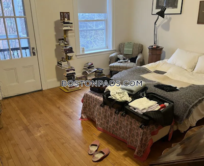 Cambridge 3 Bed 1 Bath CAMBRIDGE  Central Square/cambridgeport - $3,800