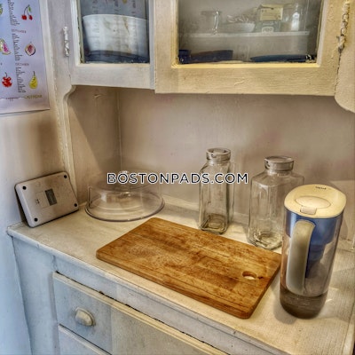 Allston/brighton Border Studio 1 Bath Boston - $1,775