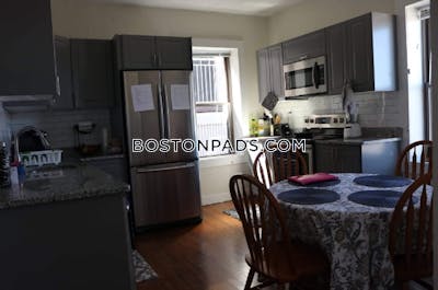 Dorchester 3 Beds 1 Bath Boston - $2,700 No Fee