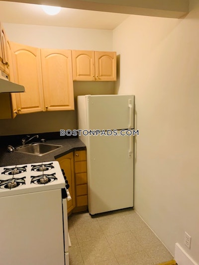 Northeastern/symphony Studio 1 Bath Boston - $2,500 No Fee
