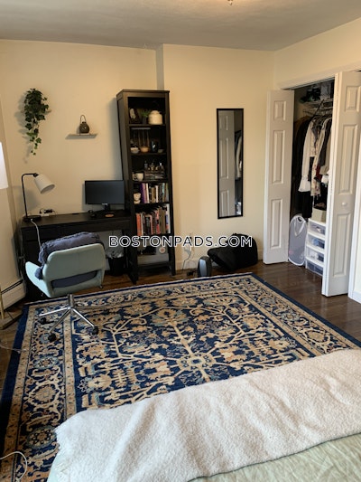 South Boston Nice 3 Bed 1 Bath on East Broadway in South Boston Boston - $4,450