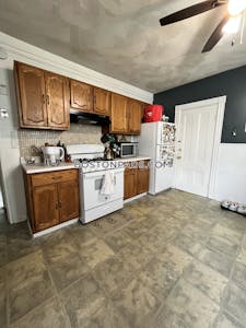 Brookline 2 Beds 1 Bath  Brookline Hills - $3,400 No Fee
