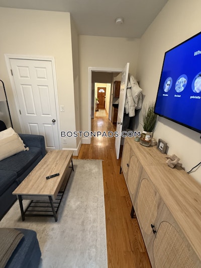 Somerville Fantastic 3BD/1BA Union Square Somerville Apartment  Union Square - $3,195 No Fee