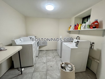 Brighton 3 Bed 1 Bath BOSTON Boston - $3,300