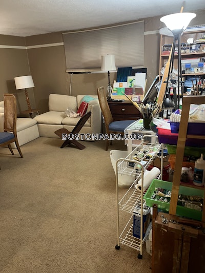 Newton 1 Bed 1 Bath BROOKLINE  Chestnut Hill - $2,295 No Fee