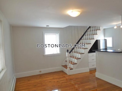 Somerville Adorable 2BD/2BA Two Story Apartment in Somerville  Dali/ Inman Squares - $2,800 No Fee
