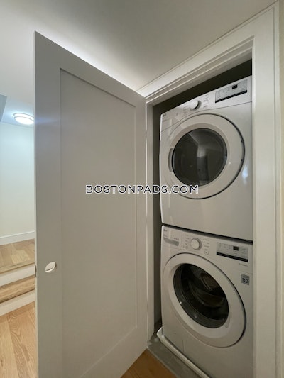 Brookline 3 Bed 2.5 Bath BROOKLINE- BROOKLINE VILLAGE $4,800  Brookline Village - $4,500 50% Fee