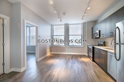 Lynn Excellent 1 Bed 1 bath available 4/1 on Central Ave in Lynn! - $2,125 No Fee