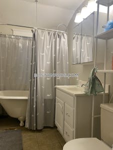 Somerville 4 Beds 1.5 Baths on Dearborn Rd in Somerville  Tufts - $6,250