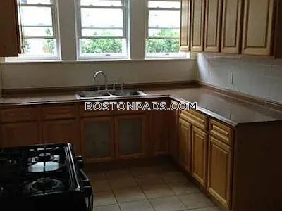 Brighton Studio 1 Bath Boston - $8,300