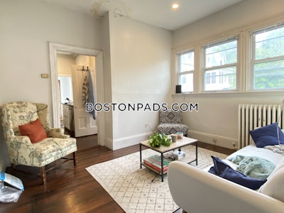 Somerville 5-Bedroom 1-Bath Light Filled Stylish Somerville Apartment  Tufts - $5,750