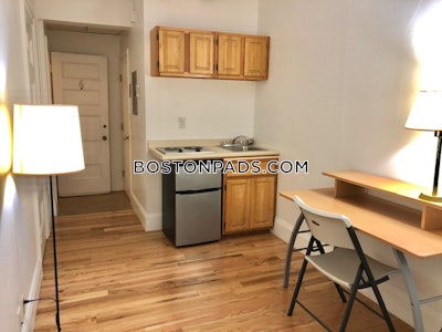 Brookline 0 Bed 1 Bath BROOKLINE- BOSTON UNIVERSITY $2,095  Longwood Area - $2,095