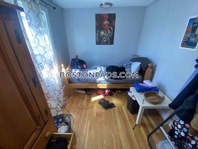 Somerville 5 Beds 2 Baths  Tufts - $4,450