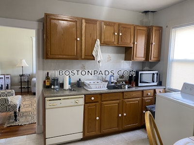 Somerville 3 Bed 1 Bath SOMERVILLE  Tufts - $3,300