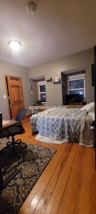 Mission Hill 5 Beds 2.5 Baths Boston - $7,999