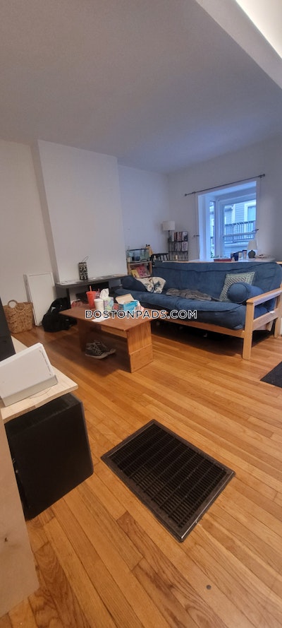 Mission Hill 6 Beds 4 Baths Boston - $8,900