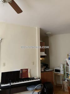 Northeastern/symphony Studio 1 Bath Boston - $2,500 No Fee