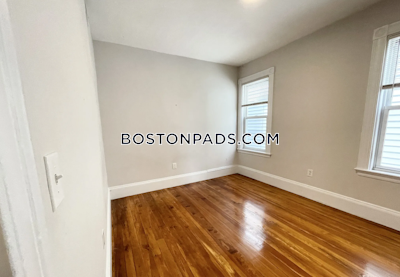 Dorchester/south Boston Border 3 Beds 1 Bath Boston - $3,400