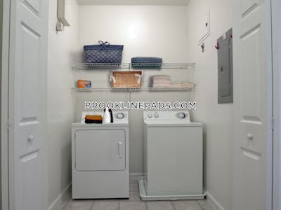 Newton 2 Bed 2 Bath NEWTON  Chestnut Hill - $4,930