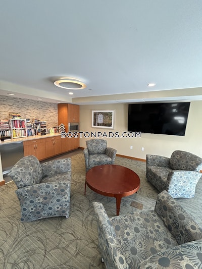 Framingham 1 Bed 1 Bath FRAMINGHAM $2,195 - $2,295 No Fee