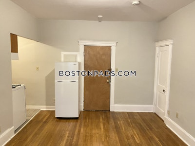 Northeastern/symphony Studio 1 Bath Boston - $2,500 No Fee