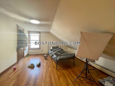 Somerville 3 Beds 2 Baths  Spring Hill - $4,054 50% Fee