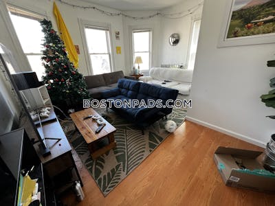 Mission Hill Spacious 5 bed 1 bath available 9/1 on Cherokee St in Mission Hill!    Boston - $6,450 No Fee