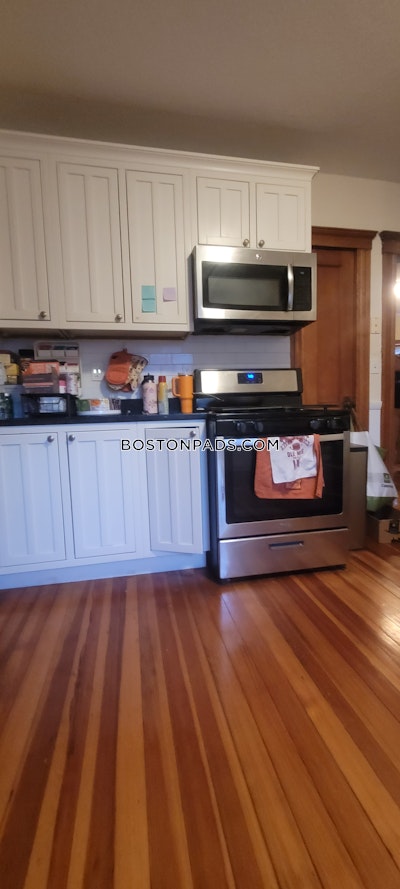 Medford Apartment for rent 3 Bedrooms 1 Bath  Tufts - $3,375