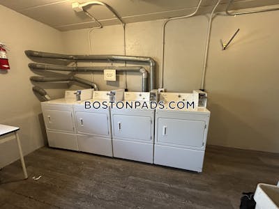 Cambridge 2 bedroom 1 baths in CAMBRIDGE Mt. Auburn/brattle/ Fresh Pond - $2,995