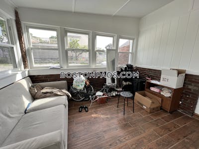Brighton 4.5 Beds 2 Baths Boston - $5,100