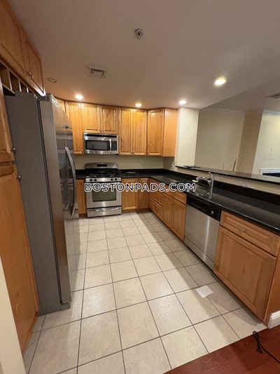 Hyde Park 2 Bed 1 Bath BOSTON Boston - $2,900 No Fee