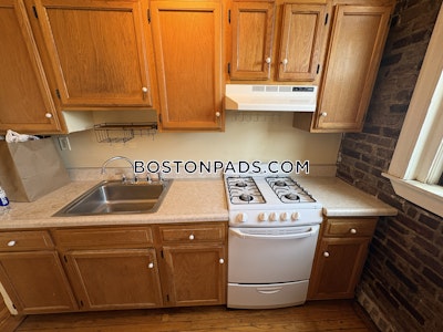 Allston Apartment for rent 1 Bedroom 1 Bath Boston - $2,500 No Fee