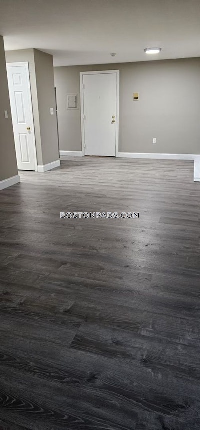 Lowell 1 bedroom 1 baths in LOWELL - $1,775 No Fee